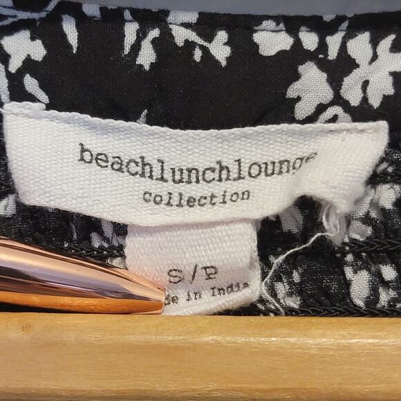 Ditzy Floral Long Sleeve Peasant Top - Picture 3 of 7